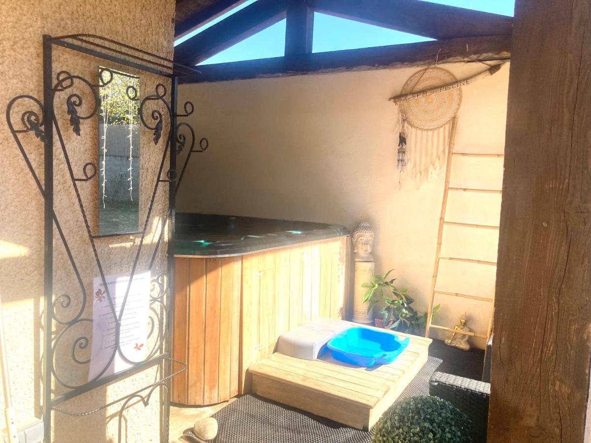 Villa 110M2, 7 Pers, Jacuzzi , 3 Chambres, Terrain Clos Et Arbore 2500M2 트레브 외부 사진