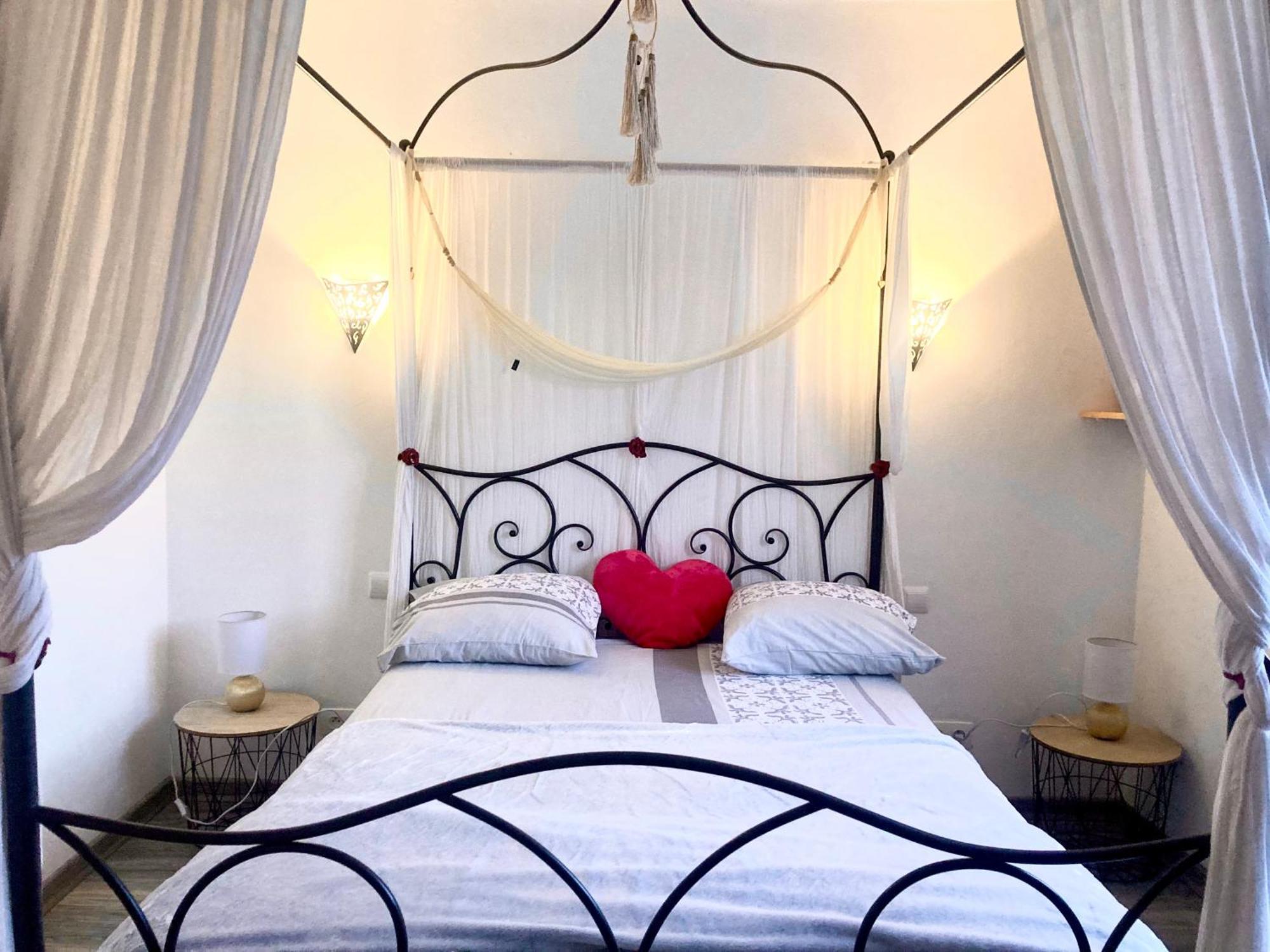 Villa 110M2, 7 Pers, Jacuzzi , 3 Chambres, Terrain Clos Et Arbore 2500M2 트레브 외부 사진